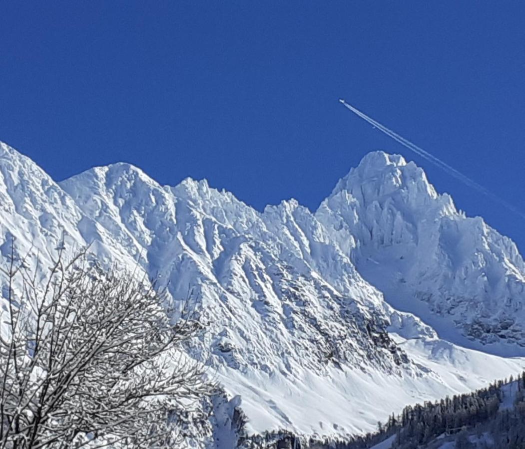 Chalets Pyrene Mont-Blanc Шамони Экстерьер фото