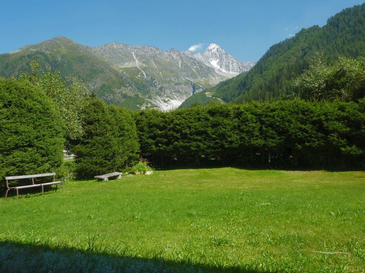 Chalets Pyrene Mont-Blanc Шамони Экстерьер фото